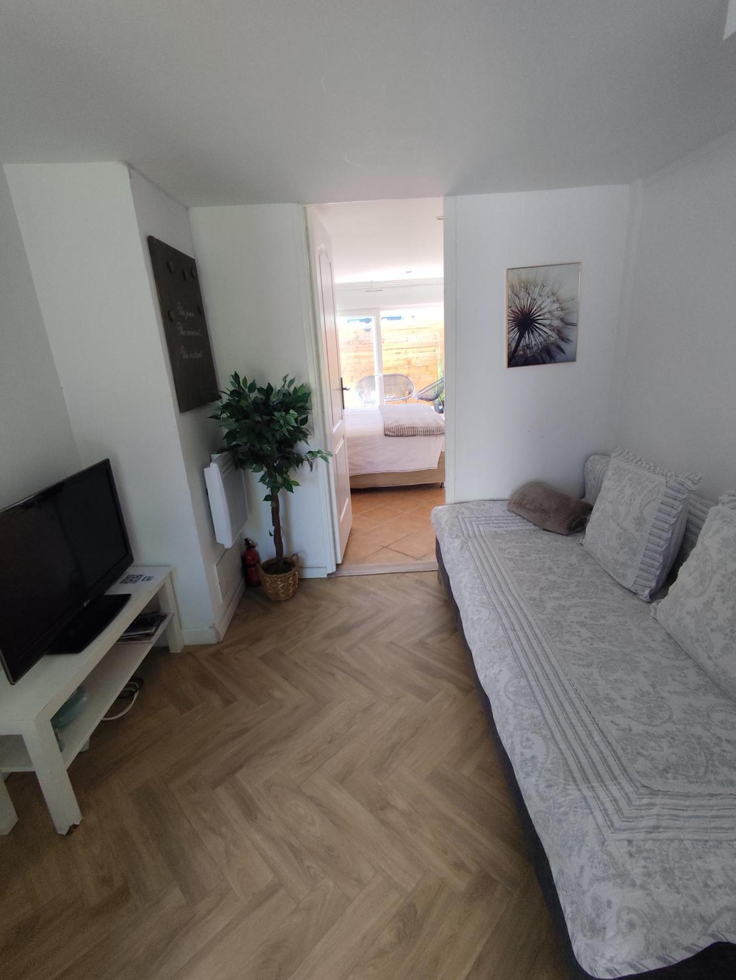 Escapade Pres De Lille - Appartement Charmant Avec Terrasse Et Parking Privee Mons-en-Baroeul Ngoại thất bức ảnh