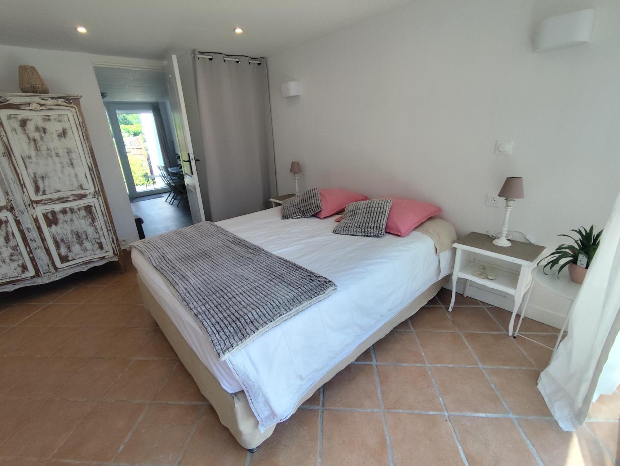 Escapade Pres De Lille - Appartement Charmant Avec Terrasse Et Parking Privee Mons-en-Baroeul Ngoại thất bức ảnh